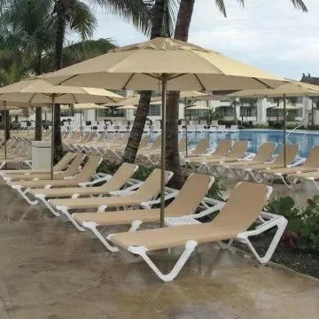 Grosfillex 7.5 ft WindMaster Umbrella, Pistachio