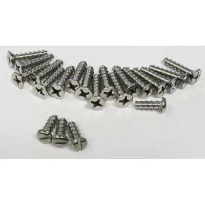 Skimmer / Return Screws